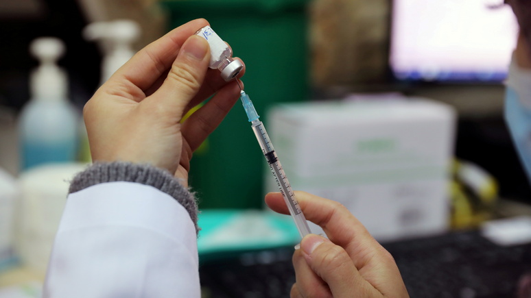 DM: вакцинироваться от коронавируса хотят меньше половины французов