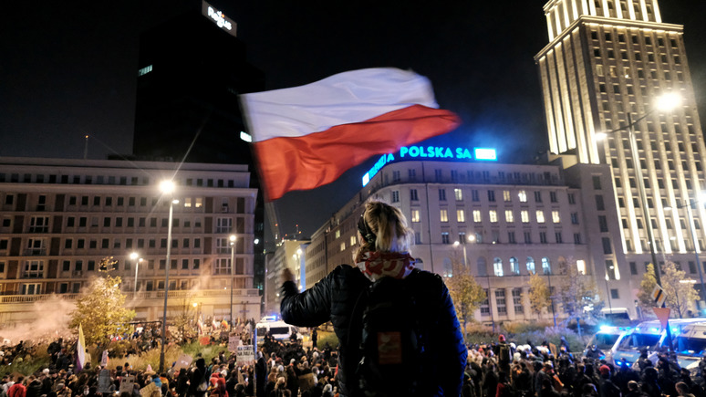Польский аналитик: в 2021м Лукашенко не подаст в отставку, а Запад останется для России врагом