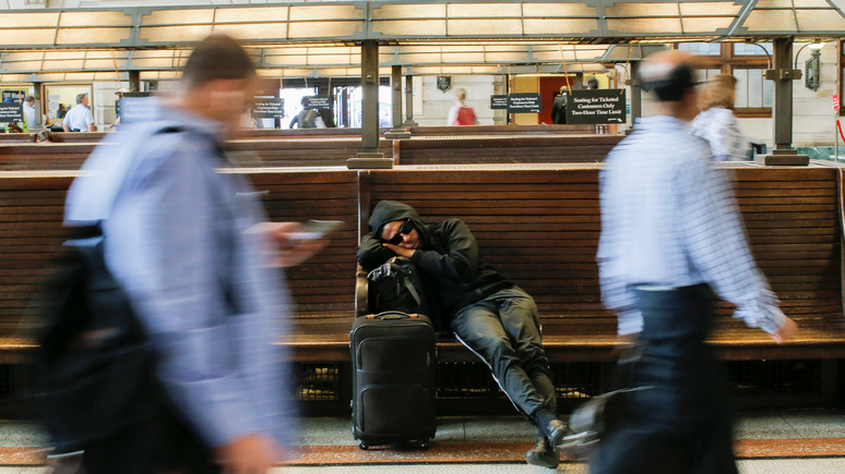 Daily Telegraph: американец три месяца прятался в аэропорту от коронавируса