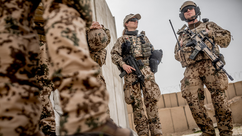 Das Erste: «по стойке смирно» — Германия ждёт решения США о выводе войск из Афганистана
