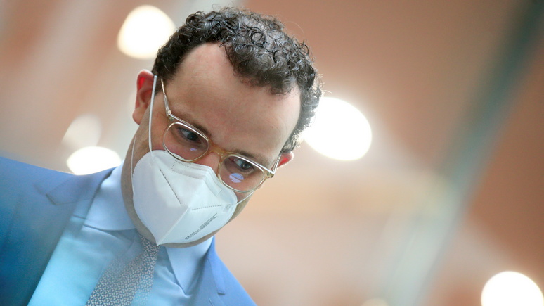 Spiegel: министр здравоохранения ФРГ игнорирует собственные призывы к борьбе с коронавирусом