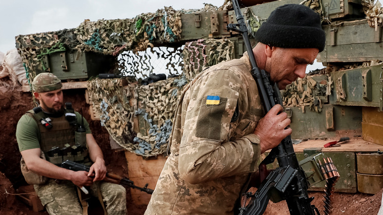 СТРАНА: украинский генерал обвинил экс-начальника в сдаче крымских аэродромов