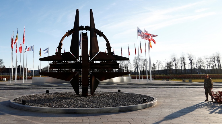 Экс-министр обороны Польши: мы не хотели быть «подданными Москвы», поэтому вступили в НАТО 