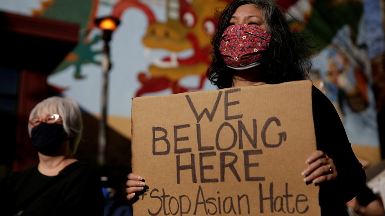 Guardian: в США за время пандемии зафиксировано почти 4 тысячи случаев проявления ненависти к выходцам из Азии — и это только официально