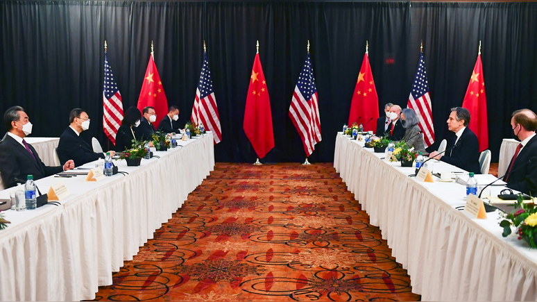 CNN: напряжённый старт — американо-китайские переговоры на Аляске начались с обмена обвинениями