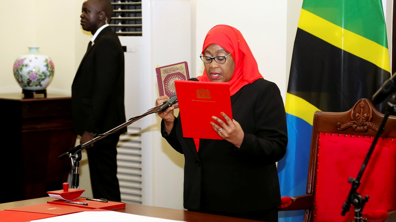 Independent: пост президента Танзании впервые заняла женщина