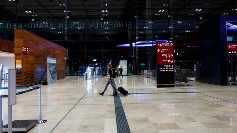 Handelsblatt: из-за пандемии новый берлинский аэропорт придётся спасать государственными субсидиями