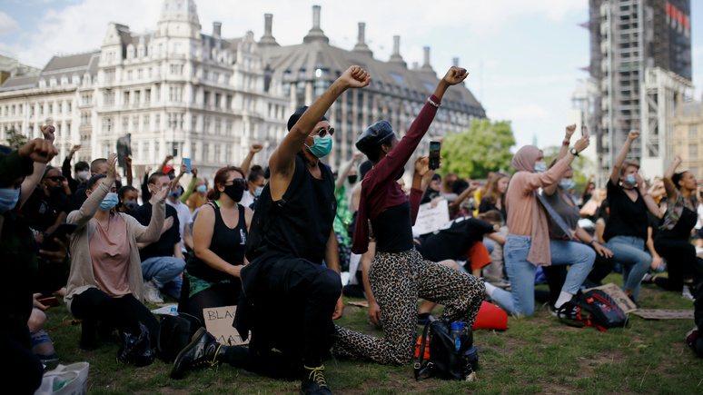 Times: «маяк для Европы и мира» — Великобританию назвали образцом для подражания в борьбе с расовым неравенством