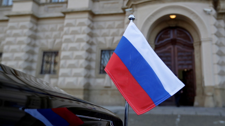 Le Monde: «дипломатическая зима» — между Москвой и Прагой растёт напряжённость