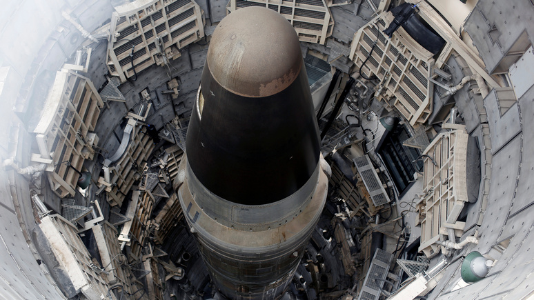 WT: с бомбой уже не только Россия — в США призывают к пересмотру стратегии ядерного сдерживания