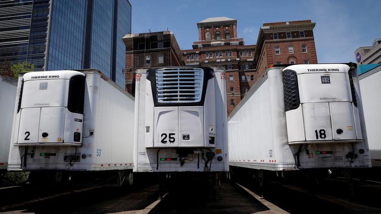 WP: «снизим в ближайшее время» — власти Нью-Йорка пообещали освободить грузовики-морозильники от тел жертв пандемии