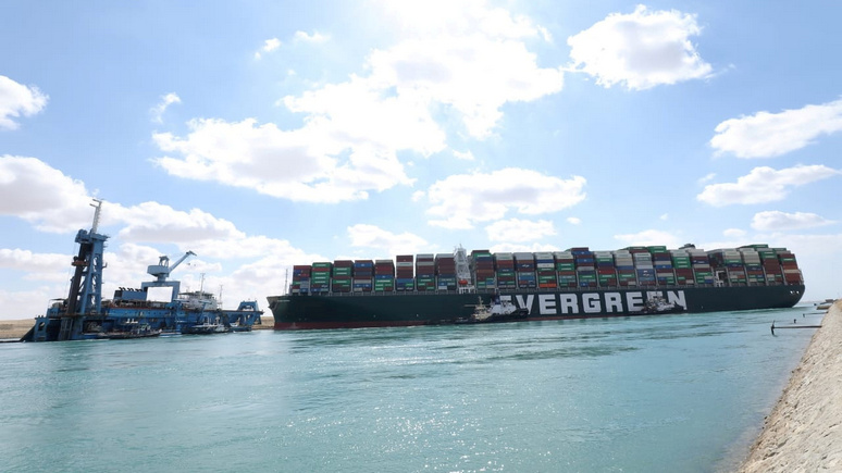 Guardian: закончить как можно скорее — Египет начал работы по расширению Суэцкого канала