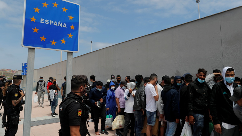 Французский эксперт по миграции: границы ЕС напоминают дырявую ракетку