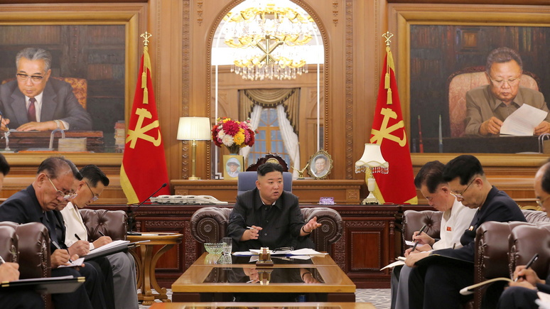 Guardian: фотографии заметно похудевшего Ким Чен Ына спровоцировали новые споры о его здоровье