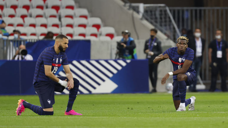 «Если мы должны делать это, пусть делают все» — игроки французской сборной отказались преклонять колено в поддержку BLM