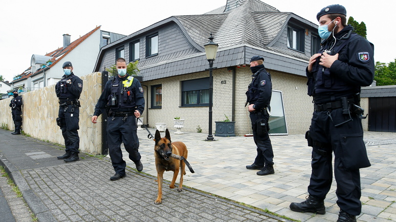 Die Welt: 49 немецких полицейских уличили в экстремизме