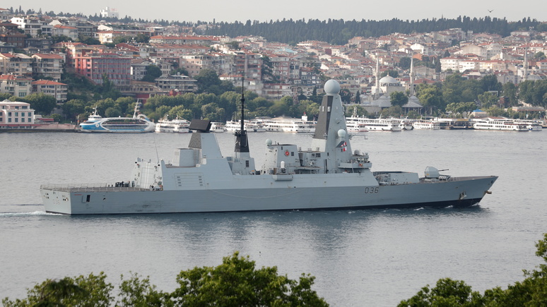 Экс-главком НАТО: инцидент с британским эсминцем доказал — новая «большая игра» на море приобрела мировой масштаб