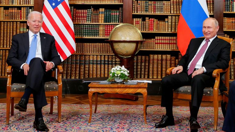 Байден призвал Путина принять меры к компьютерным вымогателям — Bloomberg о подробностях телефонного разговора двух президентов