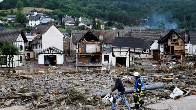 Independent: из-за наводнений в Германии более 1300 человек числятся пропавшими без вести