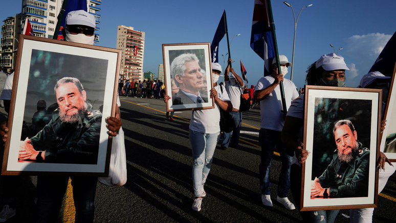 WP: в ответ на протесты кубинское правительство вывело на улицы тысячи своих сторонников