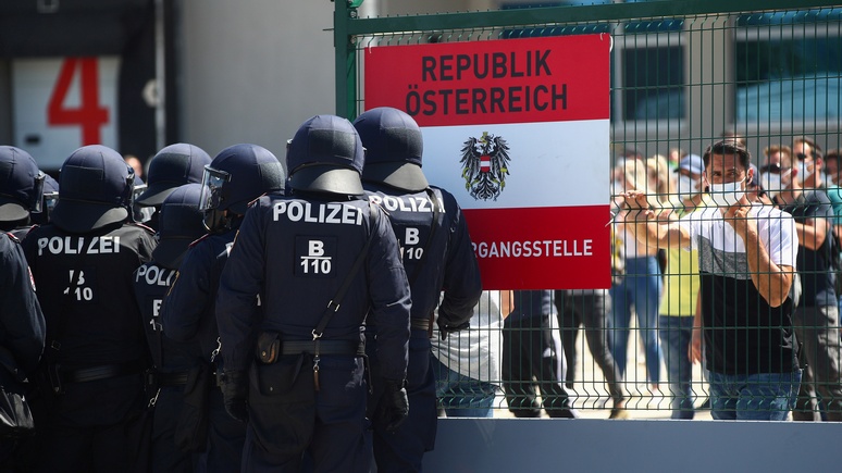 N-TV: Австрия усиливает охрану на границе, потому что ЕС не справляется с беженцами