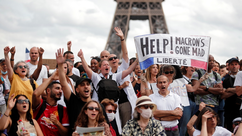 Le Figaro: «всё как в 2018-м» — протесты против вакцинации в Париже напомнили о временах «жёлтых жилетов»