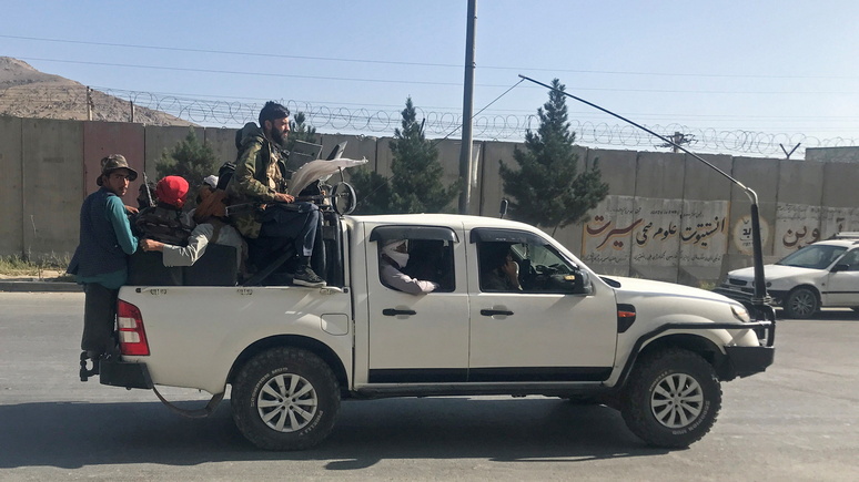 Insider: Помпео призвал «сокрушить» талибов в Кабуле с помощью американской авиации