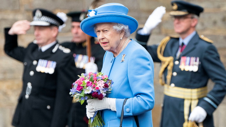 «Операция Лондонский мост» — Times о секретном протоколе действий в случае смерти 95-летней королевы
