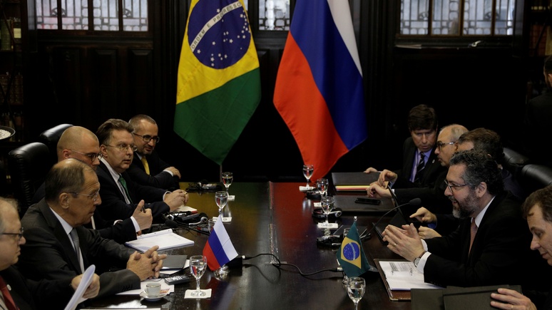 Le Monde: Россия и Бразилия не смогли внести вклад в БРИК из-за «катастрофического десятилетия»