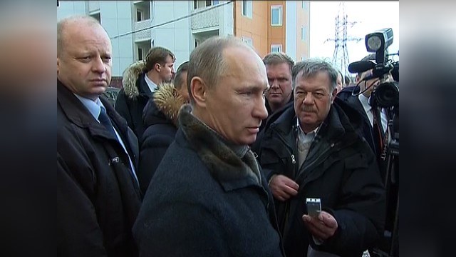 Российские СМИ представляют Путина спасителем нации