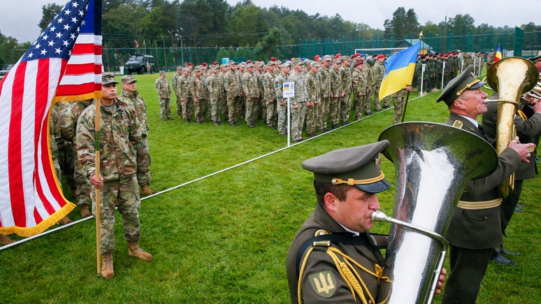 Spiegel: Украина стремится сблизиться с НАТО, проводя у себя учения альянса