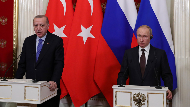 Bloomberg: Турция перебросила в Сирию дополнительные войска на фоне грядущей встречи с Путиным