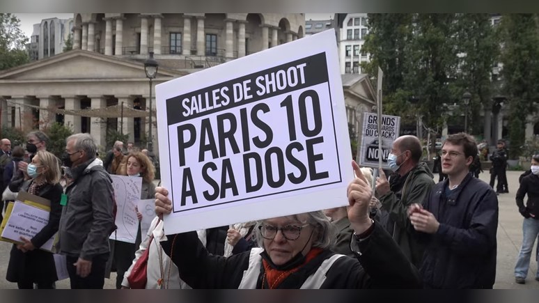 Le Figaro: «хотим жить и работать спокойно» — в Париже прошёл митинг против легальных наркопритонов 