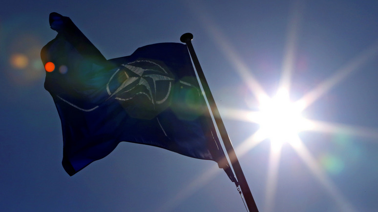 Главред: в Киеве ожидают от НАТО решения по вступлению Украины в альянс в 2022 году