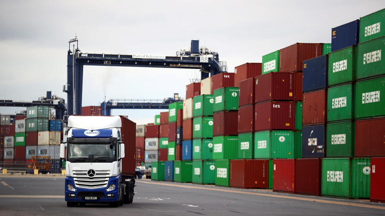 Süddeutsche Zeitung: «полцарства за водителя» — в британском порту образовался затор из контейнеров