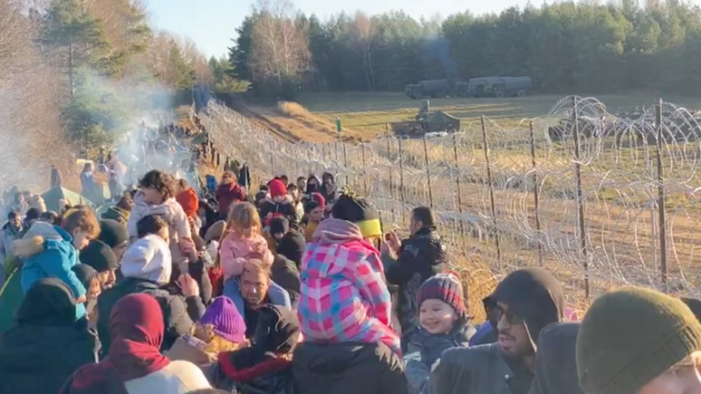 Главред: Украина заявила о готовности защищать границу от мигрантов из Белоруссии