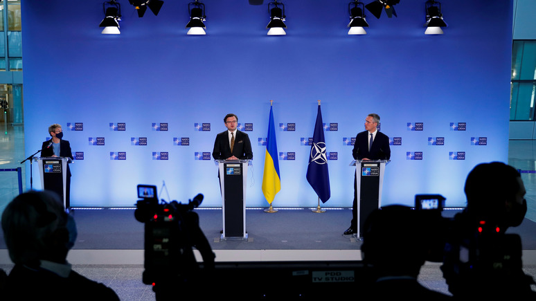 Обозреватель: Кулеба признал, что двери в НАТО для Украины пока закрыты