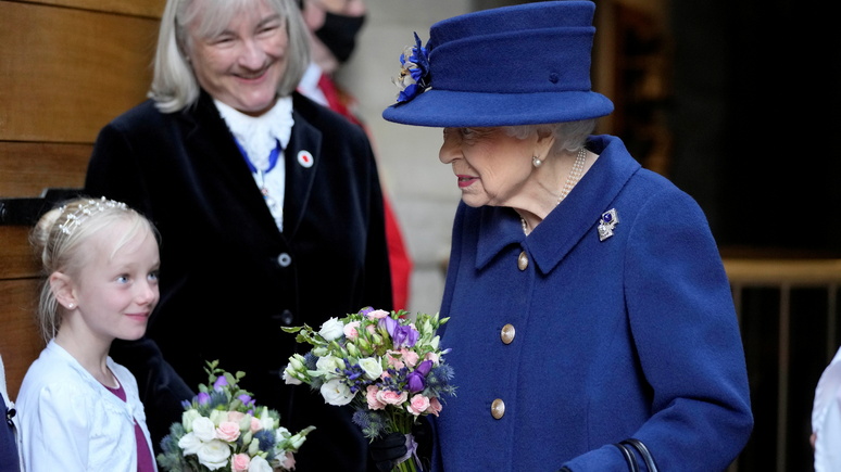 Sky News: мера предосторожности — из-за роста заражений «омикроном» королева Елизавета отменила предрождественский семейный обед