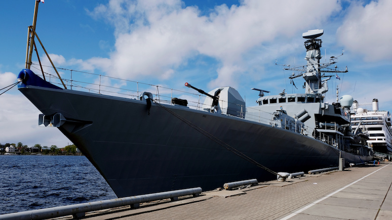 DT: британский фрегат HMS Westminster следит за российскими подлодками в Северном море