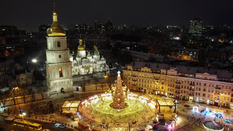 Армия, язык, вакцинация: «24-й канал» вспомнил главные достижения Украины в 2021 году