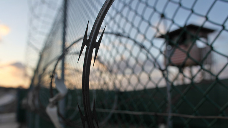 Das Erste: 20 лет пыток и беззакония — тюрьма в Гуантанамо празднует юбилей 