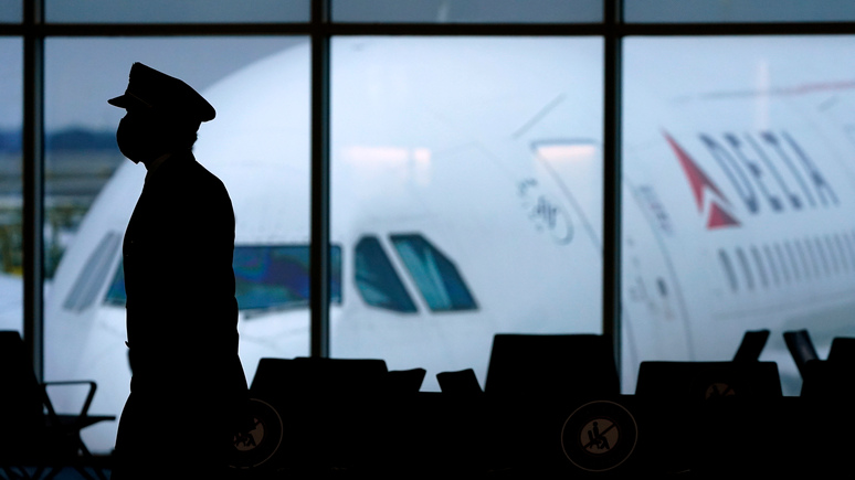 Повышение зарплаты и понижение требований — Insider рассказал, как авиакомпании в США борются с нехваткой пилотов 