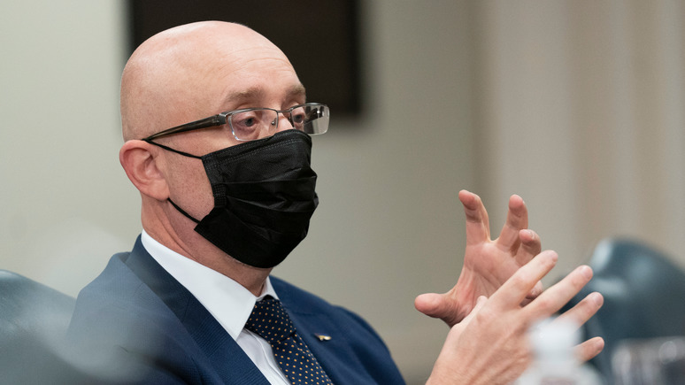 Главред: министр обороны Украины заявил, что российского вторжения в ближайшее время не будет