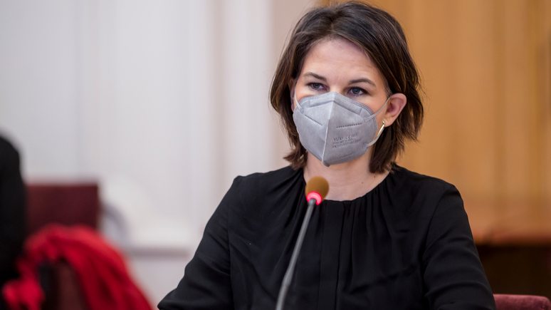 Немецкий журналист: Германия должна ужесточить свою позицию в отношении России