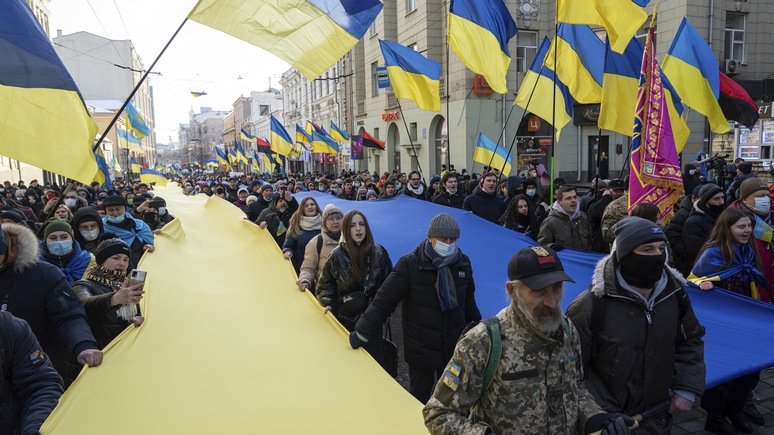 Обозреватель Bloomberg: Украине не место в НАТО и ЕС — но за это с Путиным стоит поторговаться