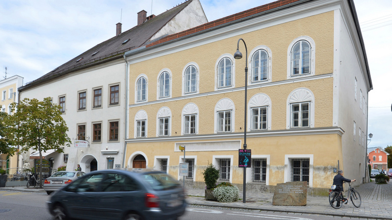 Times: дом Гитлера переоборудуют в полицейский участок, чтобы помешать «паломничеству» неонацистов 