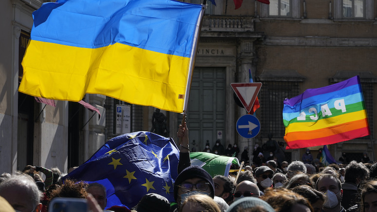 Cоветник Анджея Дуды: вместо того чтобы сдерживать Россию, ЕС спорил о числе «гендеров» 