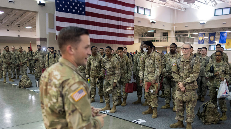 Сербский политик: в украинском кризисе виновата военная экспансия США и НАТО в Европе