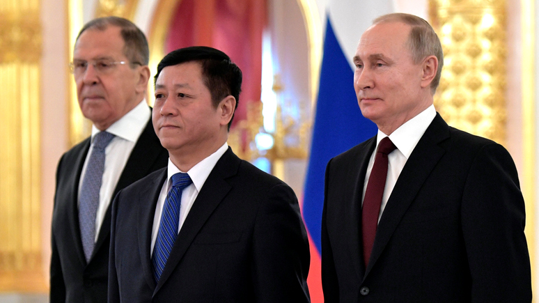 Telegraph: Пекин призвал китайских бизнесменов «заполнить пустоту», образовавшуюся на российском рынке с уходом западных компаний 