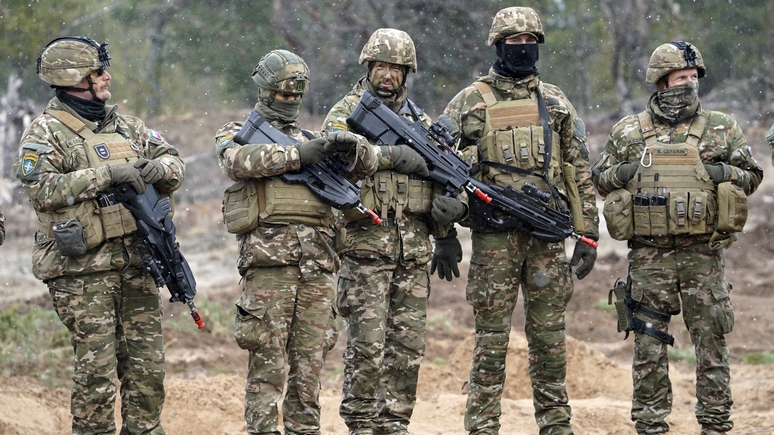 WSJ: «мы здесь надолго» — НАТО укрепляет свой фланг в Румынии на фоне событий на Украине